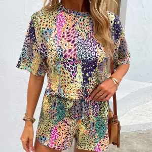 Colorful Peacock Printed Round Neck Dropped Shoulder Half Sleeve Top and Shorts Set