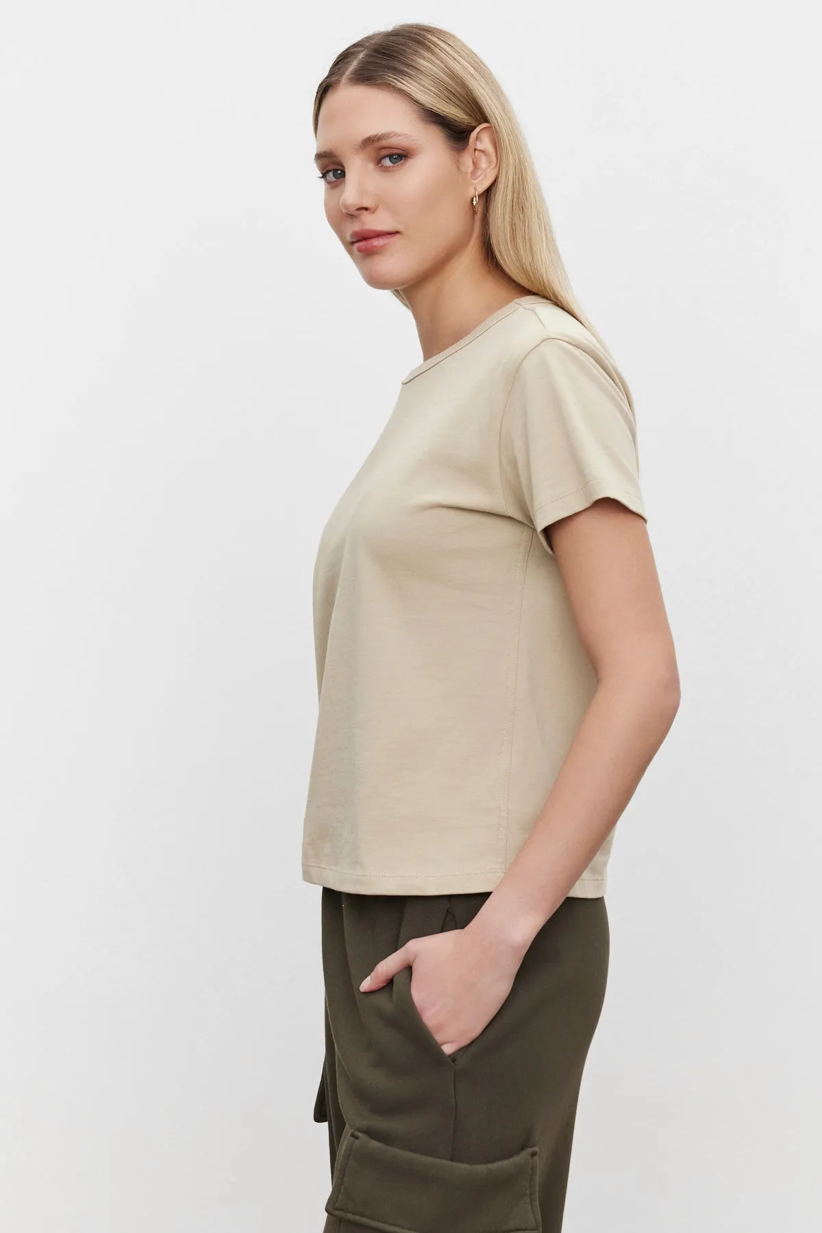LEIGH TEE