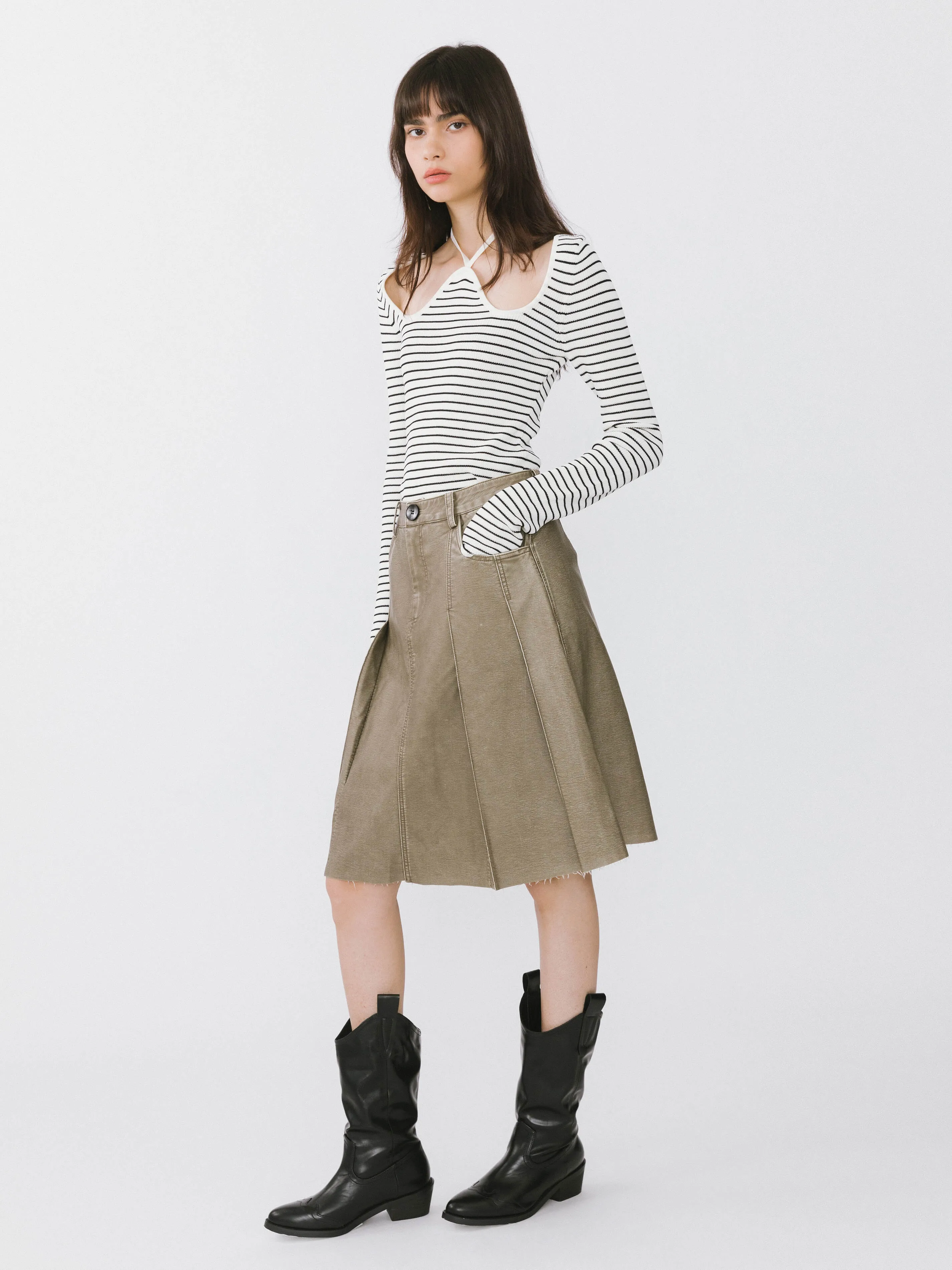 Raw Edge Pleated A-line Skirt