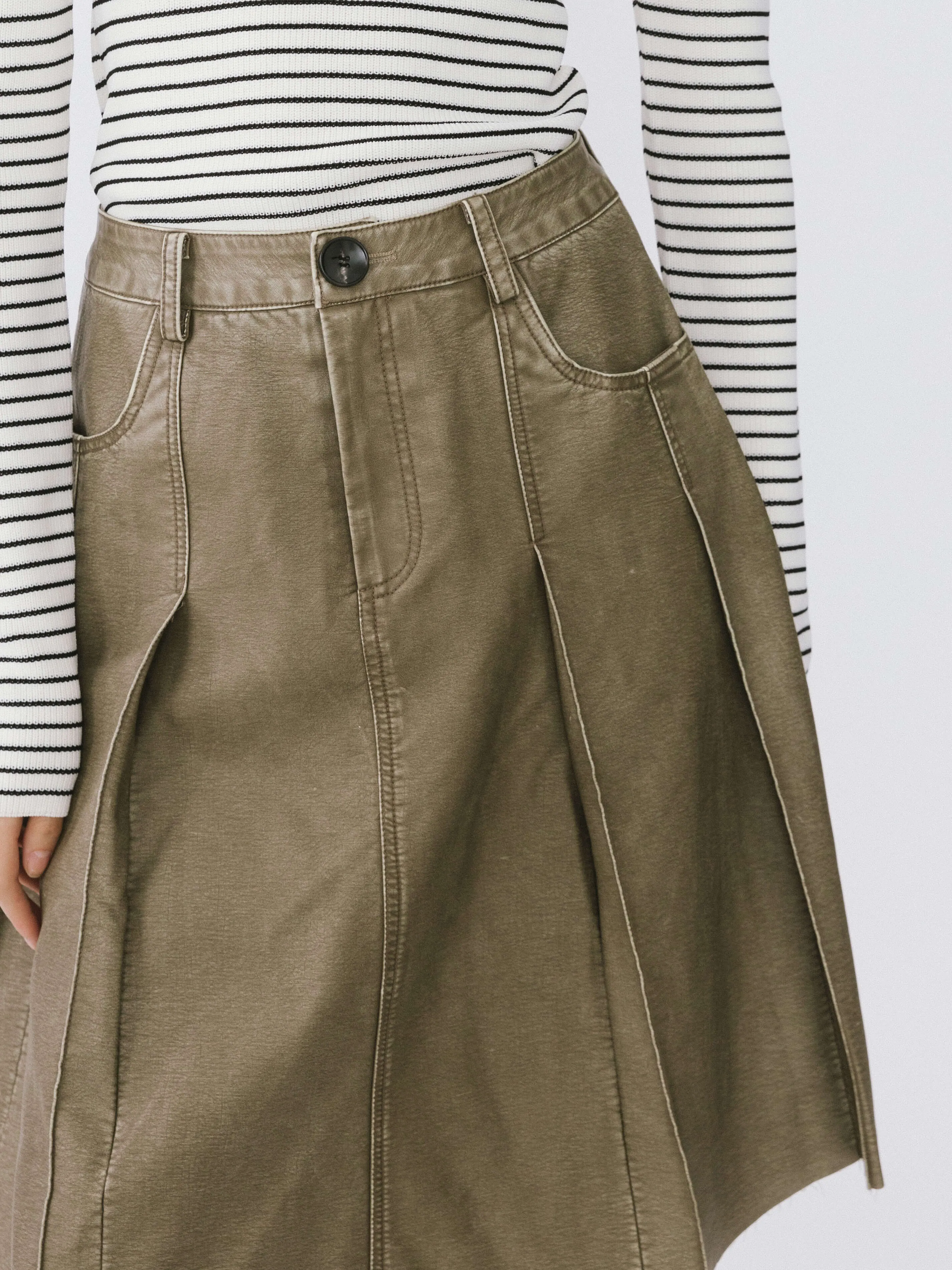 Raw Edge Pleated A-line Skirt
