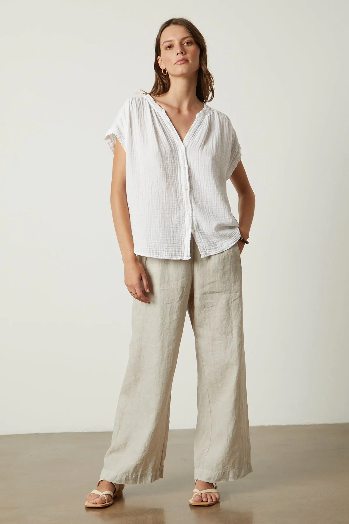 Velvet by Graham & Spencer Lola Pull On Linen Pants | Cobble