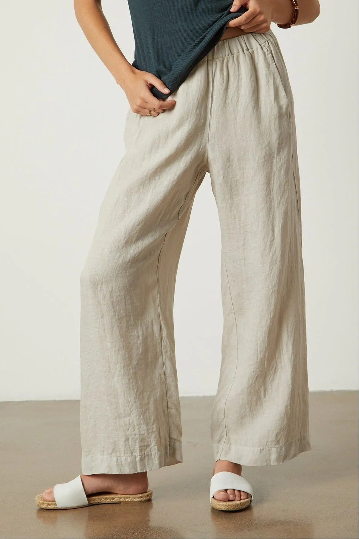 Velvet by Graham & Spencer Lola Pull On Linen Pants | Cobble